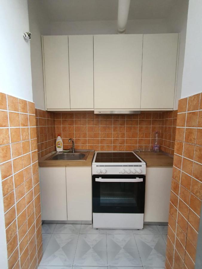 Heris'S Apartment Τίρανα Εξωτερικό φωτογραφία